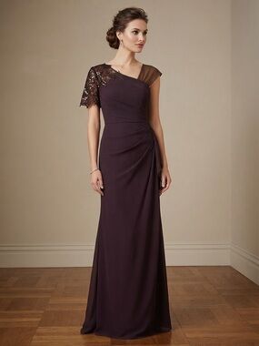Elegant Plum One-Shoulder Evening Gown with Lace Sleeve size M